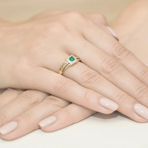 Złoty Pierścionek 585 z diamentem szmaragd 0,15ct