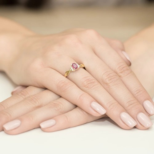Złoty Pierścionek 585 z diamentem rubin  0,60ct