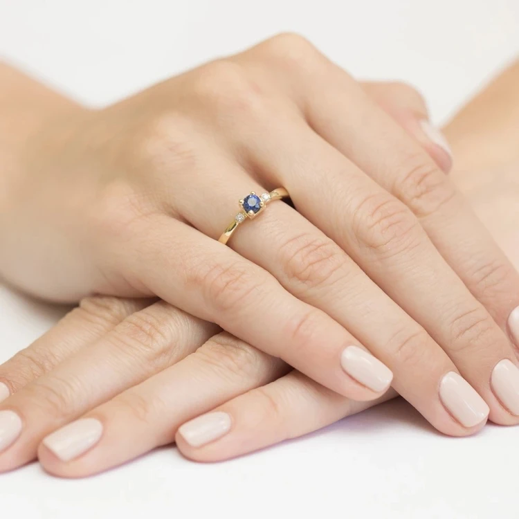 Złoty Pierścionek 585 z diamentem szafir 0,30ct