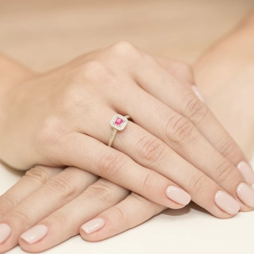 Złoty Pierścionek 585 z diamentem rubin 0,20ct