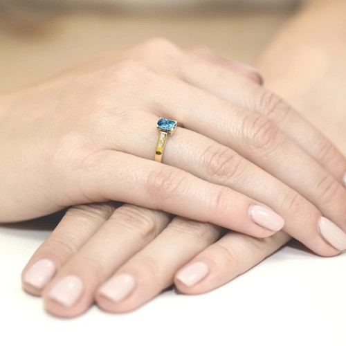 Złoty Pierścionek 585 z diamentem topaz 0,65ct