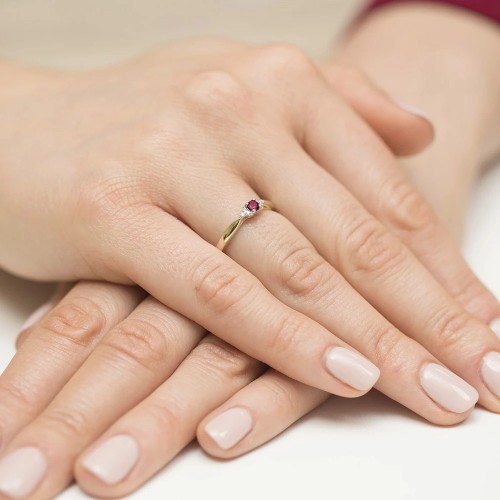 Złoty Pierścionek 585 z diamentem rubin 0,15ct