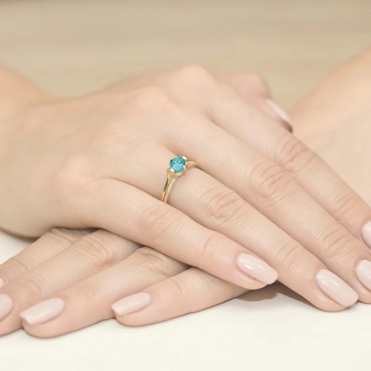 Złoty Pierścionek 585 z diamentem topaz 0,50ct