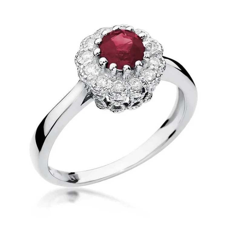 Rubin pierścionek białe złoto 0,60ct